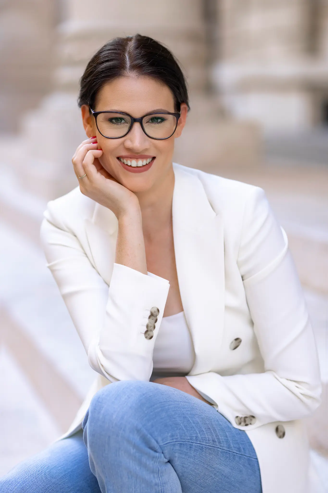 Tóvári Zsuzsa